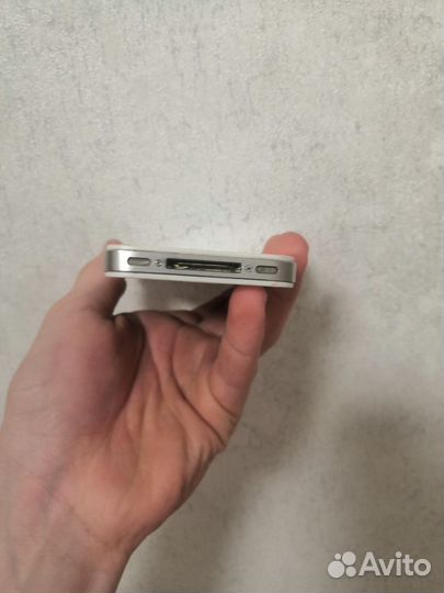 iPhone 4S, 32 ГБ