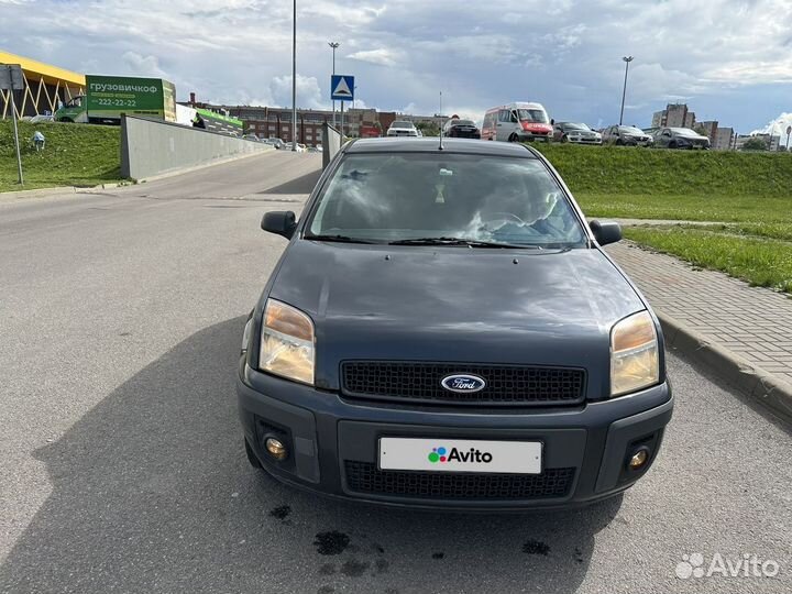 Ford Fusion 1.6 AT, 2008, 210 380 км