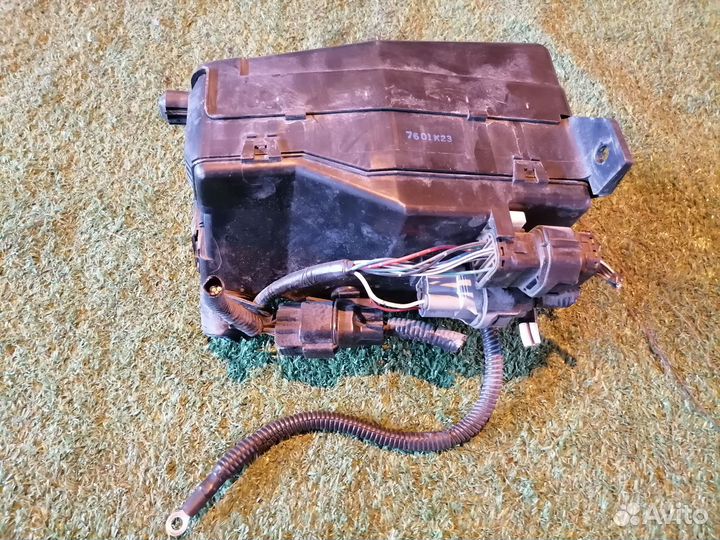 Блок предохранителей MR445510 Mitsubishi Legnum EC