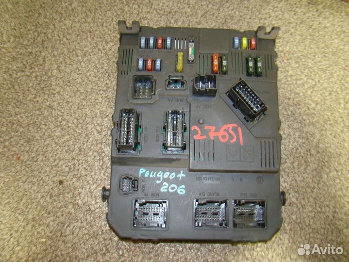 Блок предохранителей Peugeot 206