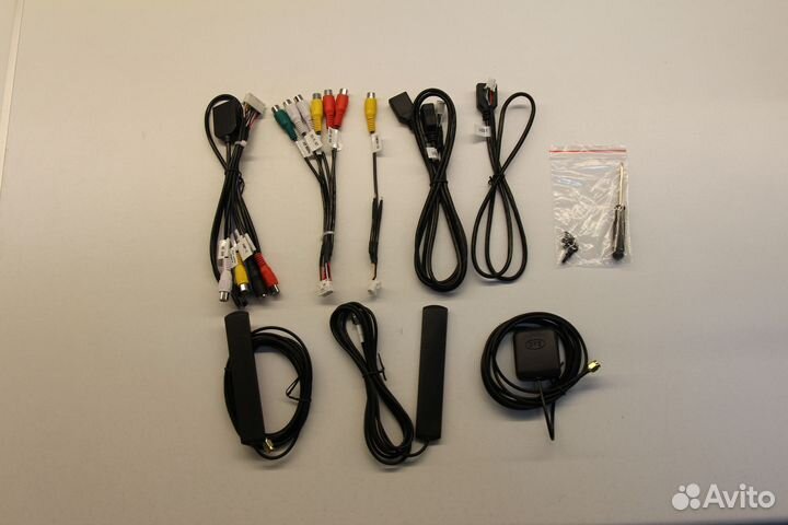 Магнитола Teyes CC3 2K 3/32 Kia Mohave