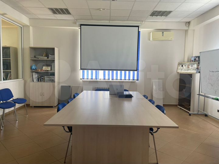 Офис, 72 м², 36м2