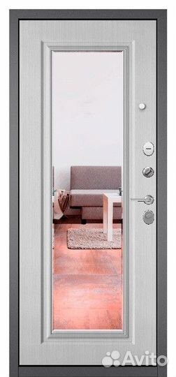 Дверь входная железная в квартиру