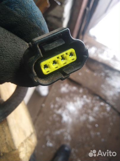 Топливная рампа 2114