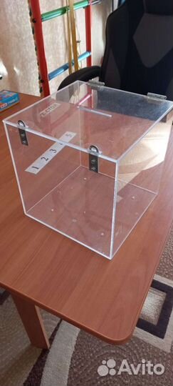 Продаю ящик из оргстекла, б/у. Рзмеры 2525