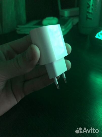 Блок питания для iPhone