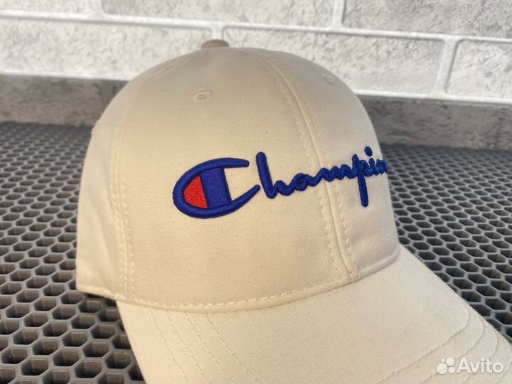 Кепка белая Champion
