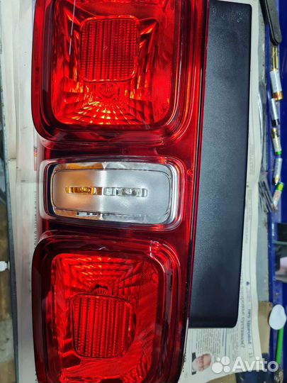 Фара peugeot эксперт, travel задняя правая