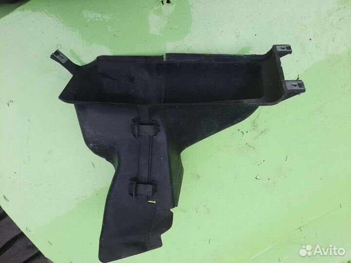 Воздуховод масляного радиатора N54 BMW E92 E93