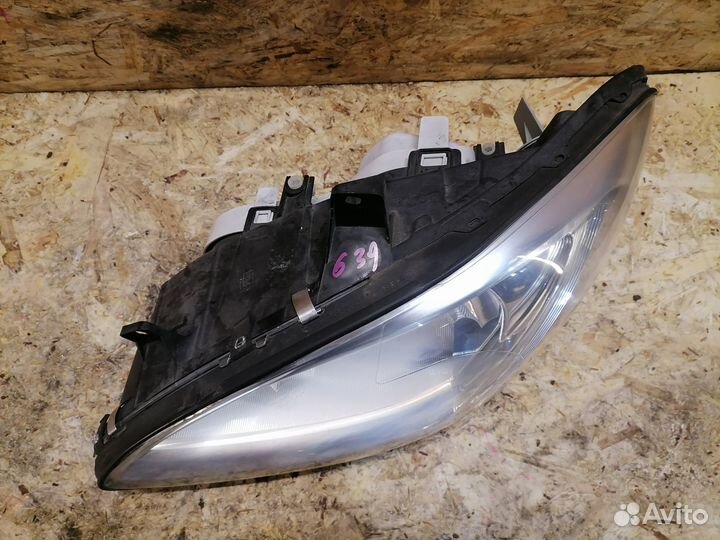 Фара левая Mersedes V Class W639