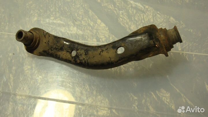 Ниссан Тиида кронштейн подрамника правый