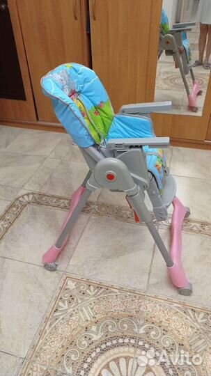 Детский стульчик для кормления