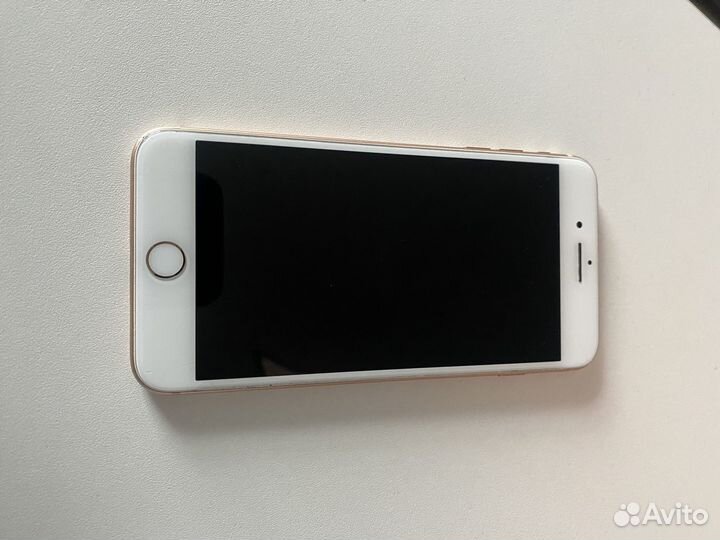 iPhone 8 Plus, 64 ГБ