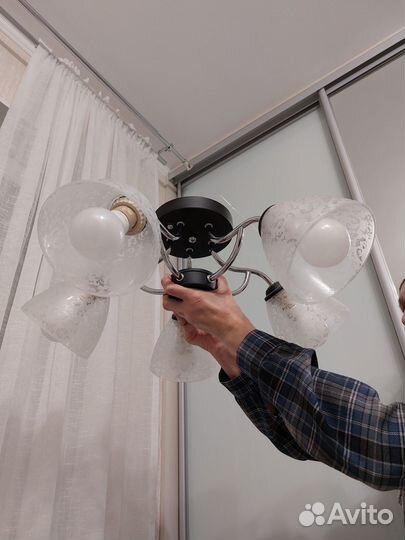 Люстра потолочная пятирожковая