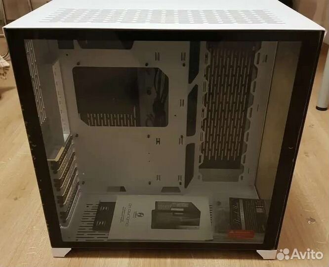 Корпус lian li pc o11 dynamic