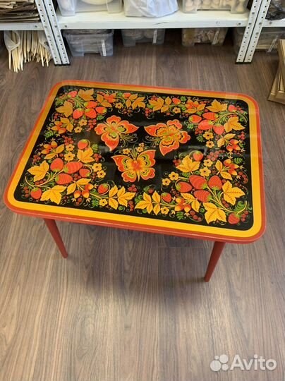Стол из хохломы
