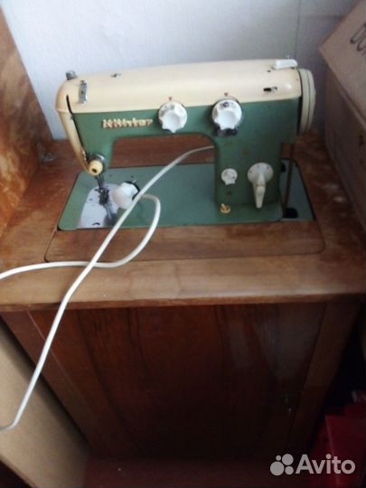 Продам ножную швейную машину, немецкую keller