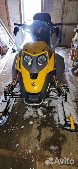 Снегоход BRP Ski-Doo Tundra 550