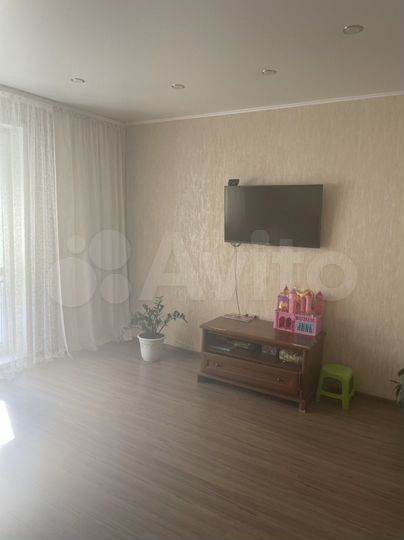 2-к. квартира, 52 м², 9/9 эт.