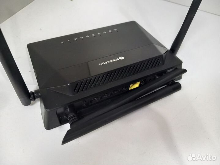 Wi-Fi роутер Мегафон FR1000-3