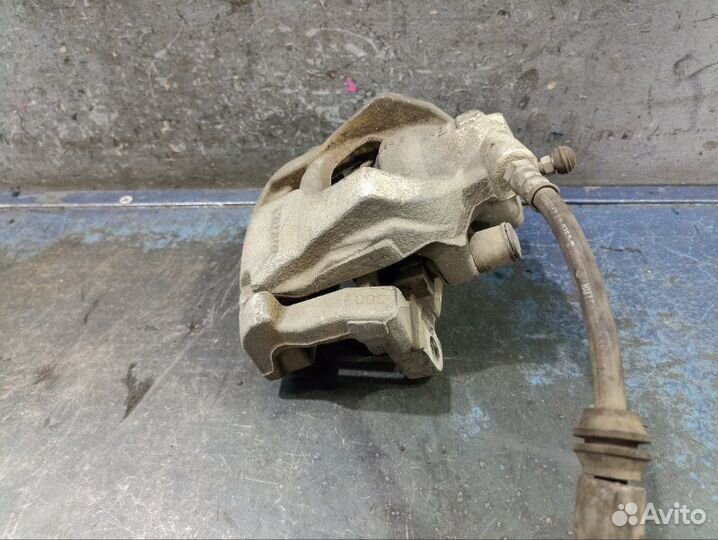 Суппорт передний левый Volvo S60 2 Поколение FS