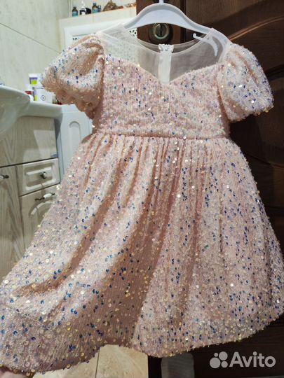 Платье для девочки пышное 116