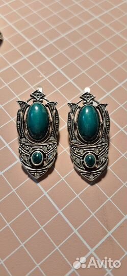 Серебряные серьги с малахитом