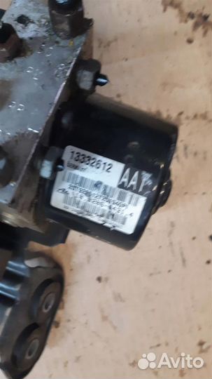 Блок ABS (насос) Opel Astra J 2010