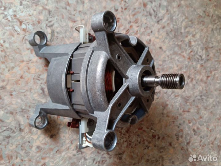 Двигататель стиральной машинки