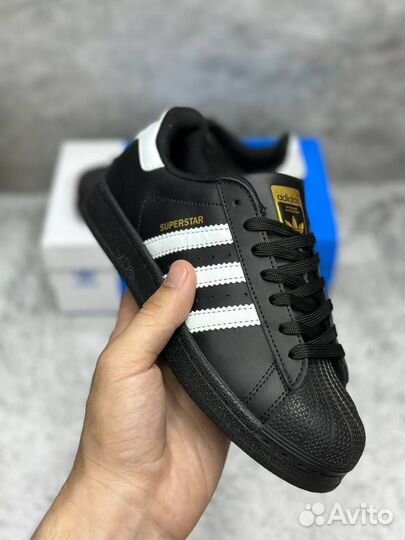 Кроссовки Adidas Superstar