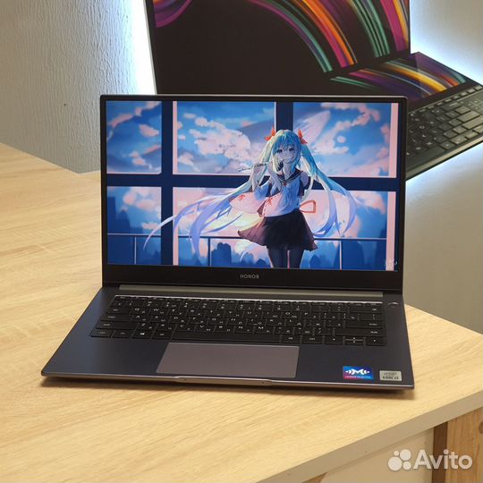 Ноутбук Honor intel core i3-10/Ram 8gb/SSD M.2 256