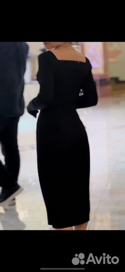 Черное платье
