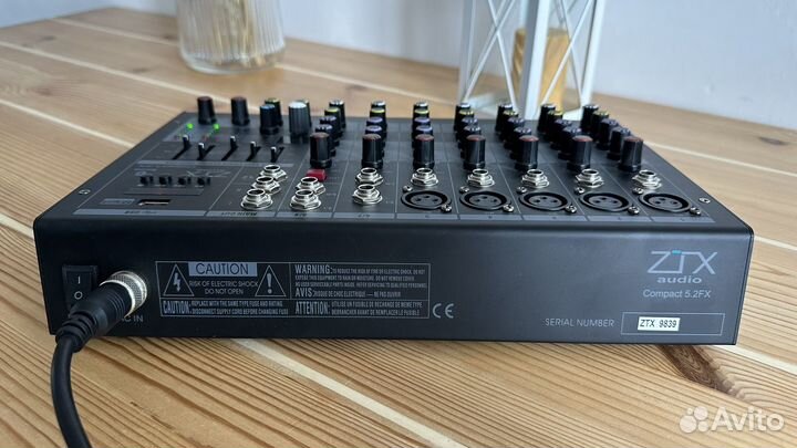 Микшерный пульт ZTX Audio Compact 5.2Fx