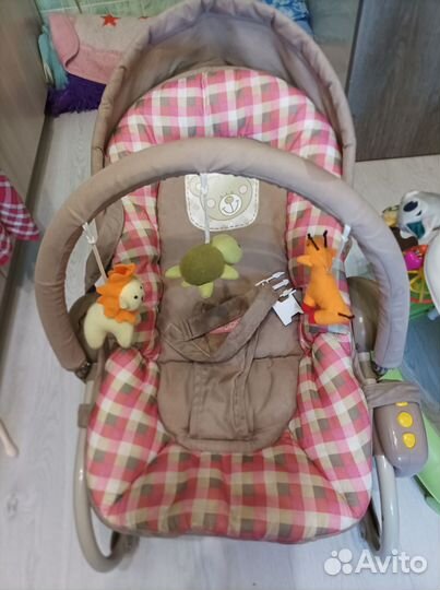 Шезлонг детский