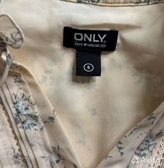 Нарядное платье