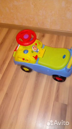 Машинка - толокар с музыкой