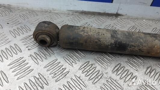 Амортизатор задний mitsubishi pajero 4 (XNI18MF02)