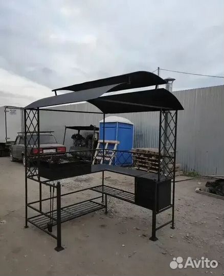 Беседка с мангалом