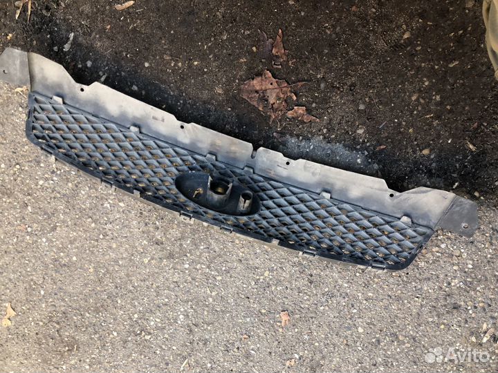 Решетка радиатора Форд Фокус 2