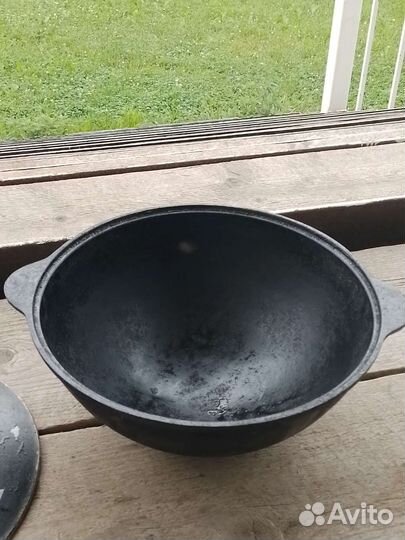 Казан чугунный 3,5 литра бу