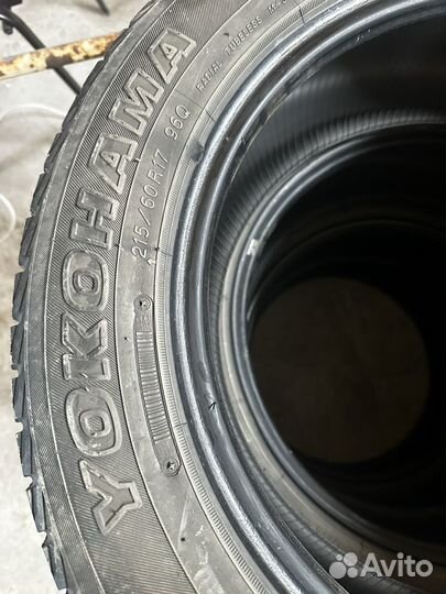 Yokohama 104ZR 215/60 R17