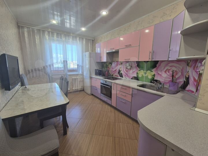 2-к. квартира, 60 м², 8/9 эт.