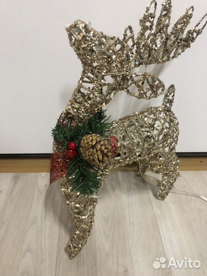 Новогодний олень светодиодный