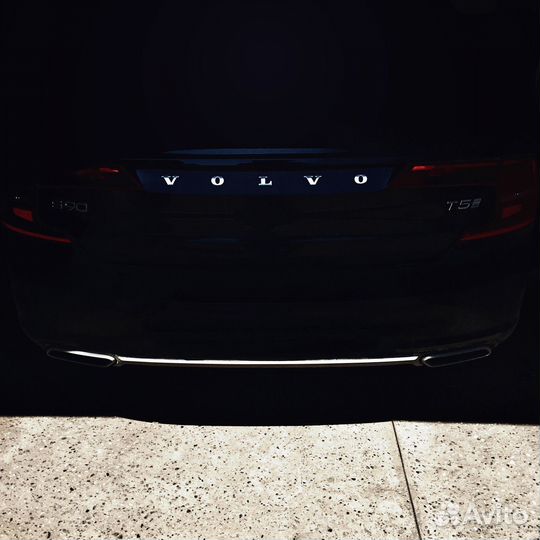 Volvo S90 2.0 AT, 2017, 135 000 км