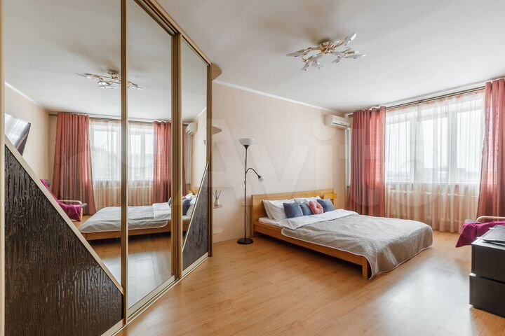 2-к. квартира, 60 м², 6/10 эт.
