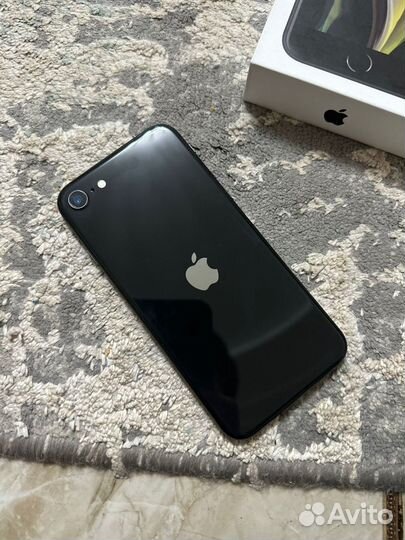 iPhone SE (2022), 128 ГБ