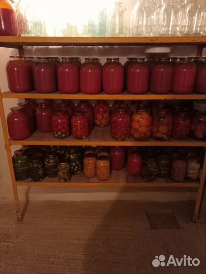 Маринованные огурцы и помидоры