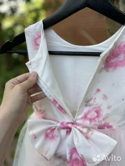 Платье праздничное