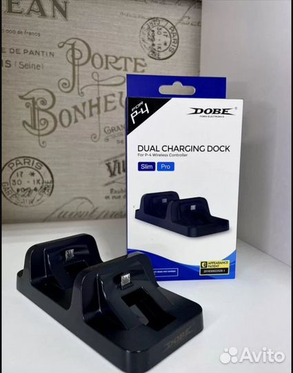 Док-Станция для зарядки PS4/PS5 от dobe