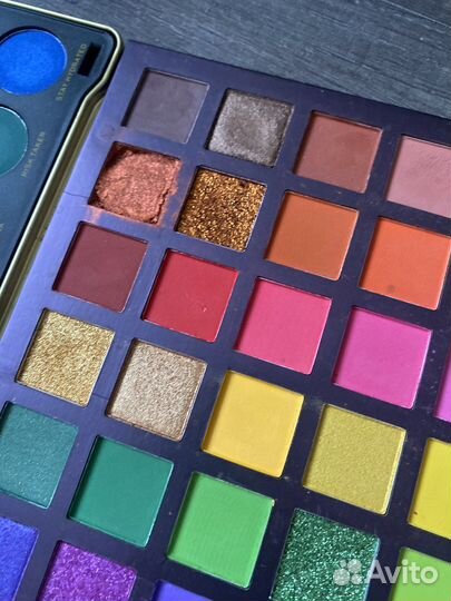 Яркая палетка revolution, imagic, ucanbe